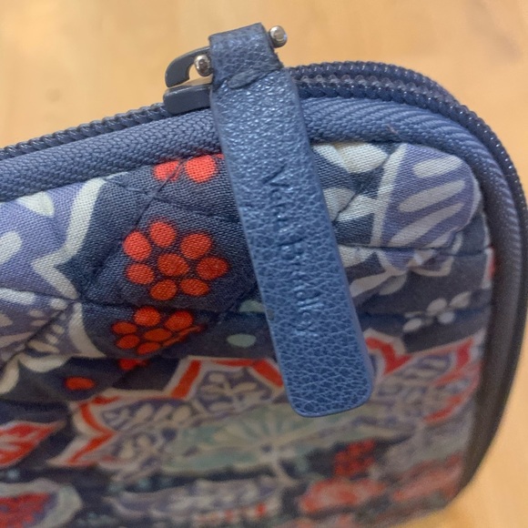 Vera Bradley Tablet Zipper Case W/ Matching Glasses Case Floral Teal - Picture 3 of 5